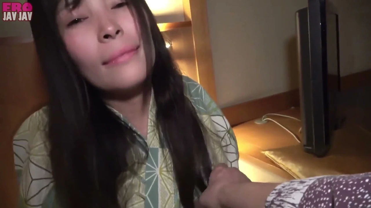 Kyoko’s Hot Spring Creampie. a Private Escape Filled with Romance and Desire -scene.3
