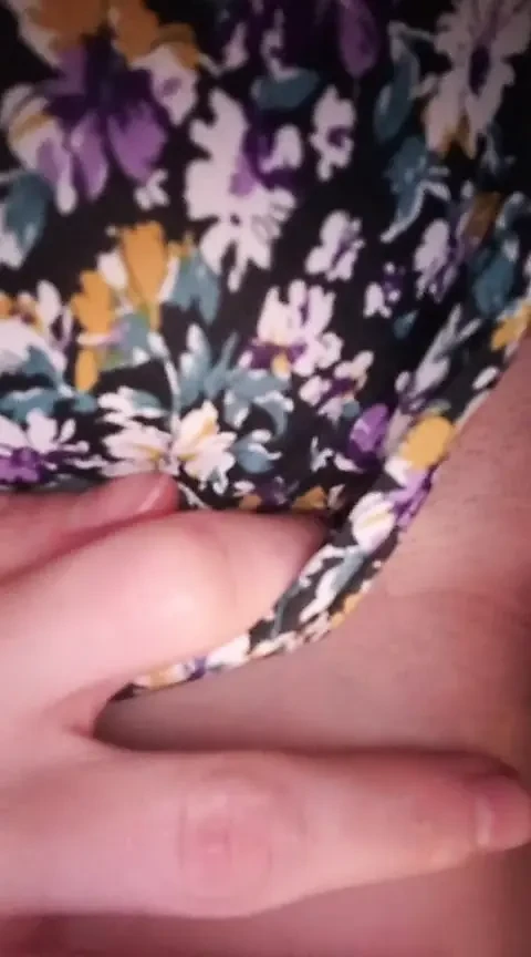 Amcığımı yalatıyorum