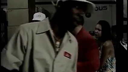 Dik bebek alır horoz içinde ona sulu pembe am