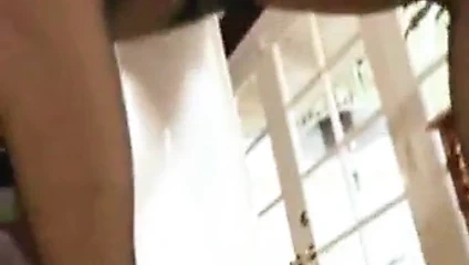 Güzel genç lezbiyenler tutkulu sevişiyor - ann marie &amp; abbey