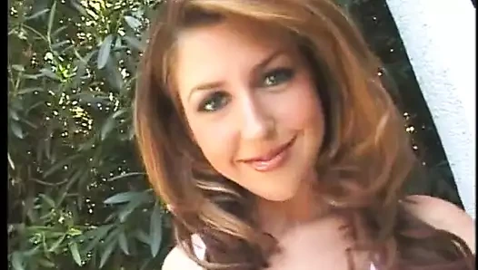 Azgın esmer sürtük ateşli sikişiyor