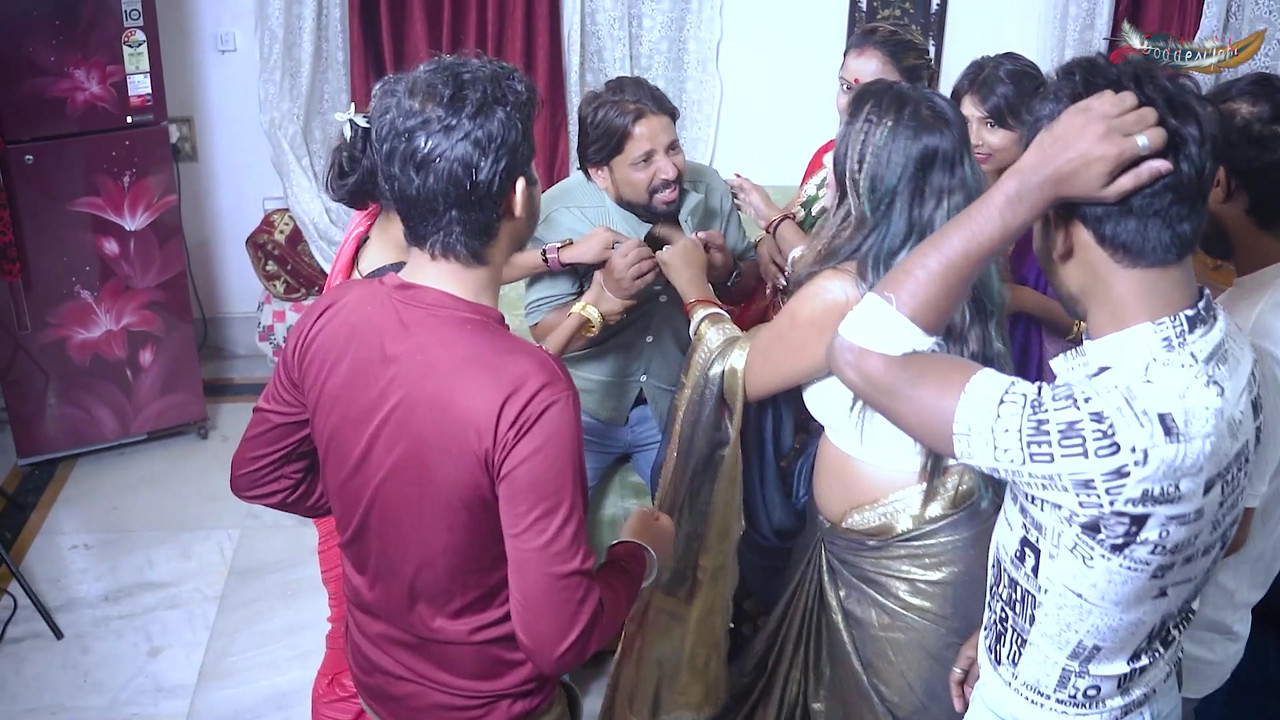 FOUR LOCAL MARRIED BAHBHI HARDCORE GANGBANG SEX WITH LOCAL BOYS IN BOY'S HOSTEL ( HINDI MOVIE )