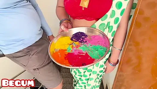 Holi Par Chachi Ke Bra Ka Color Tha Laal, Stairs Par Chod Kar Kardiya Unko Behaal......
