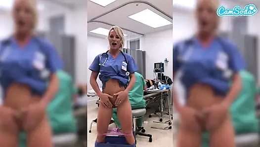 Zinde Orta Yaşlı Seksi Hemşire Hastanede Mastürbasyon Için Kovuluyor