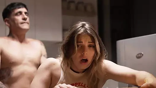 Kocamın böcekçisi onu pizzacıyla aldattığımı göremiyor