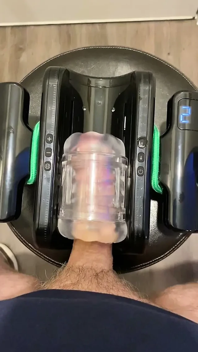 Power Stroker Oyuncağı Beni Birden Fazla Kez Boşaltıyor!