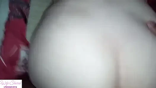 Kocasının arkadaşını ikinci bir düşünceye bile gerek kalmadan yakaladı