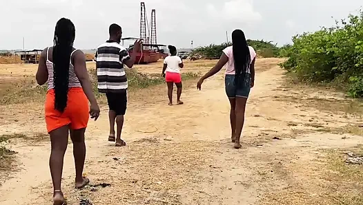 19 YAŞıNDAKI GENÇ NIJERYALı KıZ VE ERKEKLER SIKIŞIYOR