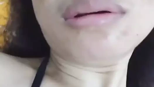 Lucky Kik senin için götünü gösteriyor ve bitiriyor