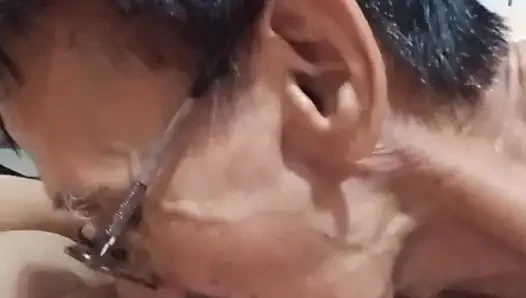 Sulu amcığının bölüm 2'sinde