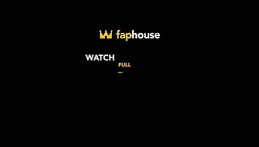 Bana sıcak dokunmak ve popomu göstermek