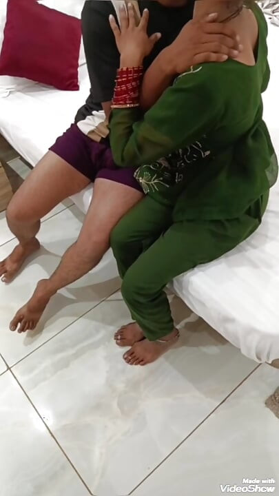 Ateşli çift saxy hasband evli kadın