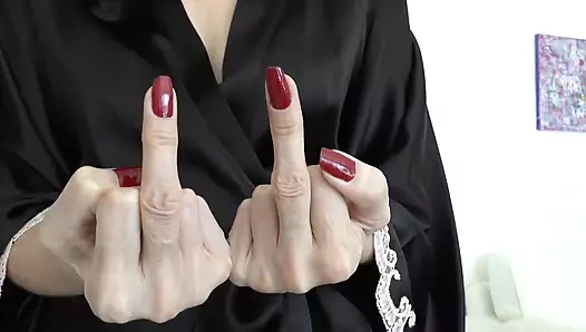 31 talimatı ve cei klip kırmızı tırnaklı el fetişi ipek kimono