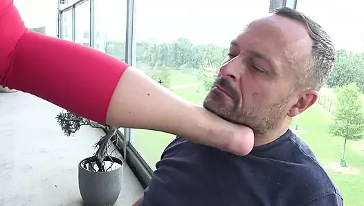 Yoga pantolonlu kadın egemenliği