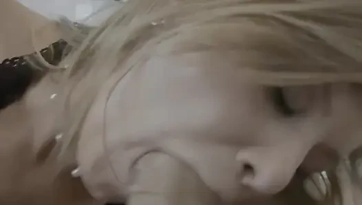 Hemen Penis ağzında, Vajina, Sonra Anal Yumruklama Ve Doğrudan Poposunda