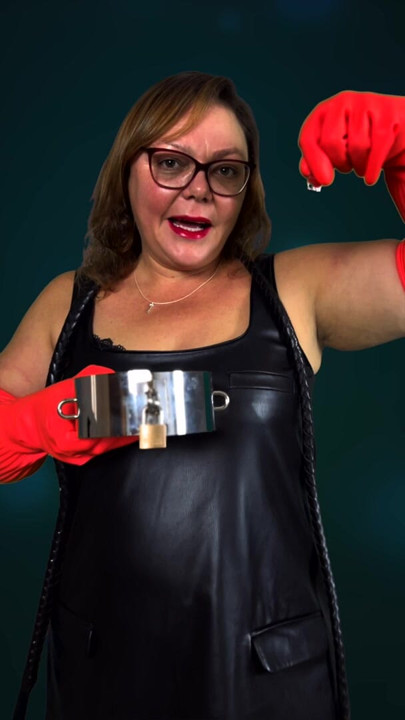Dominatrix metresi nisan - yakalanmak - anahtarları aldım