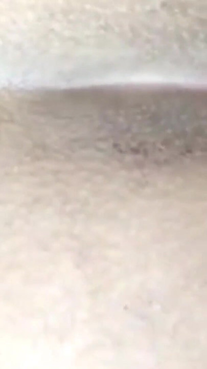Hintli desi üvey kız kardeş ve üvey erkek kardeş yatağı paylaştı ve sert Hintli seks videosu | Klip 2