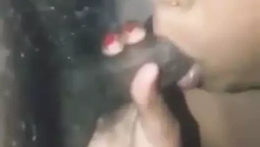 Desi Hint tamil kız oral seks için komşu