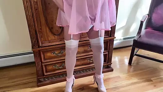 sissy süslenmiş yukarı pembe iffet