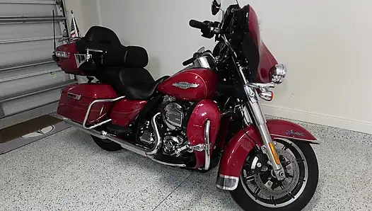 Mucize bir Harley'de sikiliyor