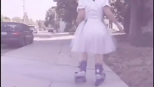 Kızıl saçlı cüce bebek yakışıklı adama sakso çekiyor