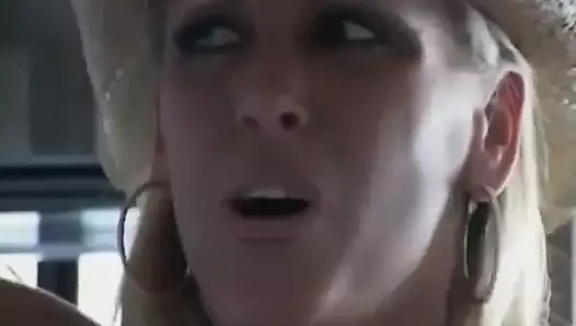 Seksi milf seçilmiş yukarı için bangvan alem