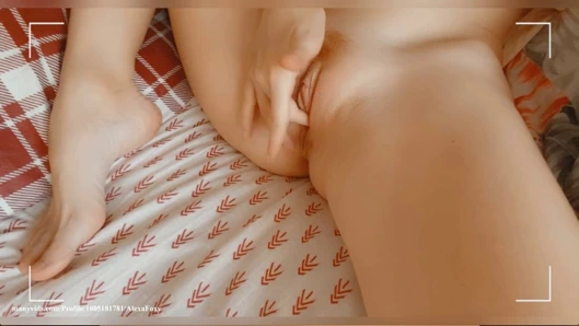 Nazik nüfuz içine bir sıcak delik kırmızı kedi