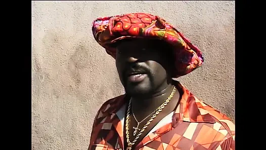 Çok Ateşli Ve Duyusal Bir Afrika Üçlüsü