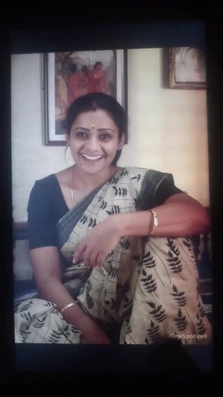 Cum üzerinde meera vasudevan