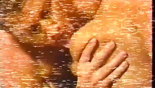 Güzel seksi büyük göğüsler penisi seviyor