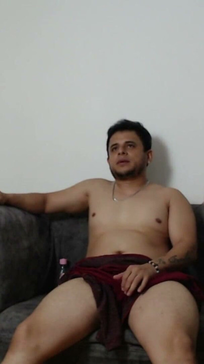 Venezuelalı arkadaşımı evde sikiyorum | Klip 3