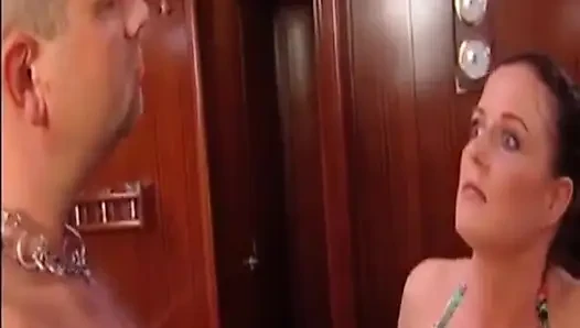 Sürtük Yarak Emiyor Ve açık Havada Yüzüne Boşalıyor