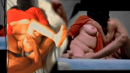 Abi kıyafetlerini çıkardı ve beni tamamen çıplak gördükten, hem büyük göğüslerimi gördükten hem de meme uçlarına dokunduktan sonra tamamen romantikleşti.