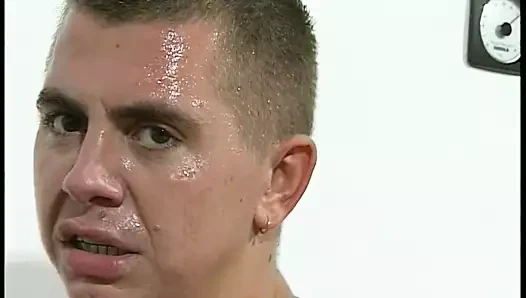 Grup seks linda braucht ne feuchte amcık