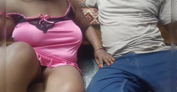 Honey bhabhi ne makaan malik ko seduce karke usse chudwa kar apni ghar ka kiraaya chukayi with hindi audio