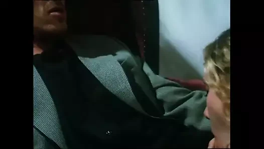 harika bir horoz ile yalnız