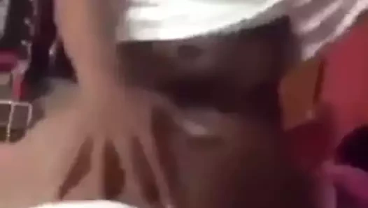 Siyah iri güzel kadının götü