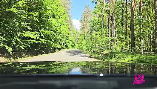 Polonyalı vücudunu ormanda satıyor