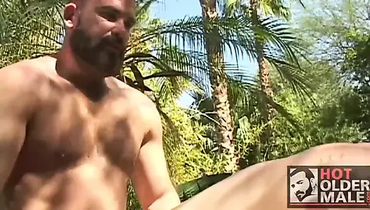 Bear Oasis Dan ve Jeff