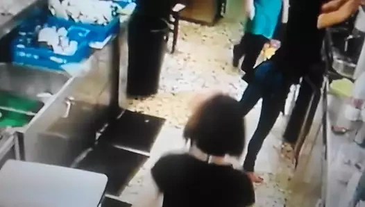 elle perds sa chaussure