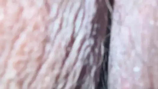 İri güzel kadın twerk yapıyor ve götünü açıyor 32