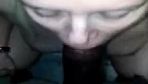 Büyük zenci yarağı için beyaz sürtük