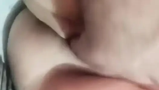 Dasi çok sert göt deliği sikiyor anal seks çok ateşli çok güzel vücut