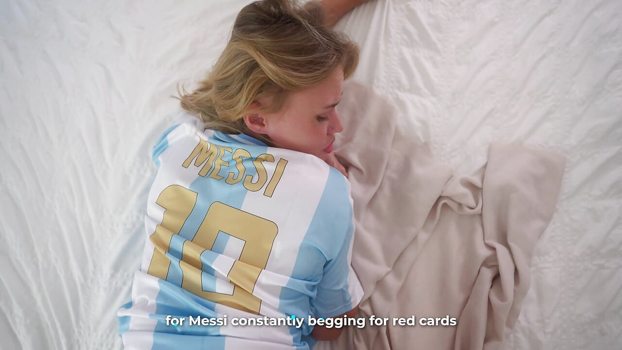 Messi'nin kırmızı kartı için cezalandırılan Arjantinli taraftar bana bir gol at