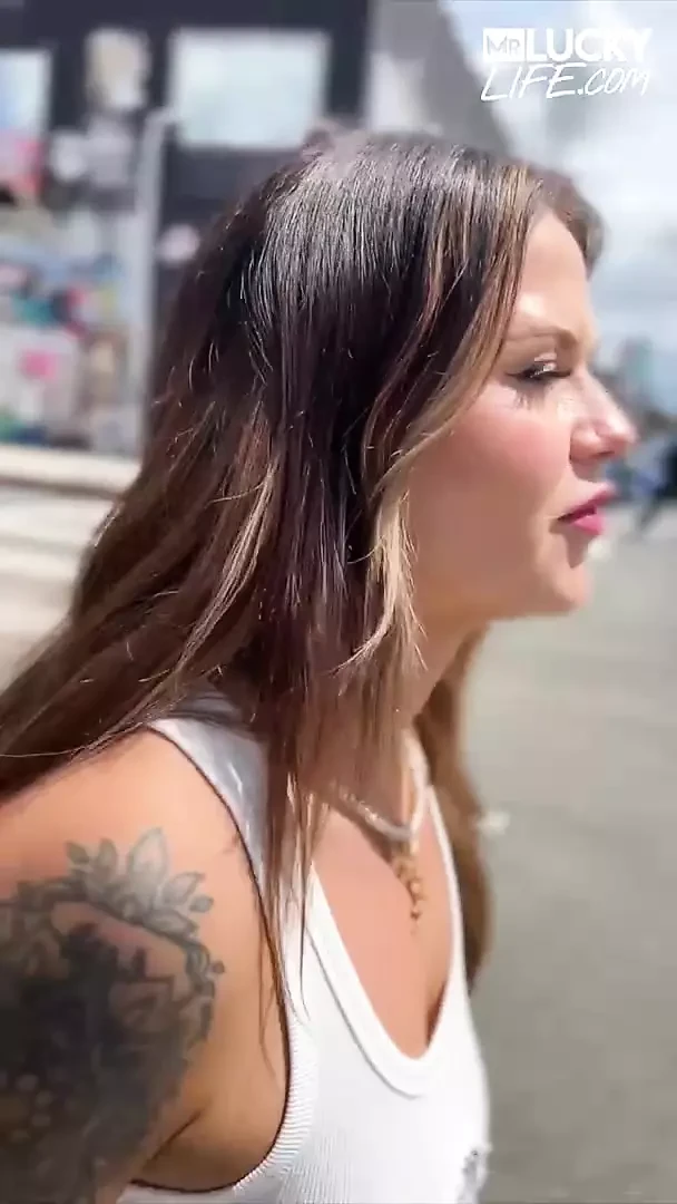 İngiliz hatun bella mia seks için Los Angeles'a gidiyor
