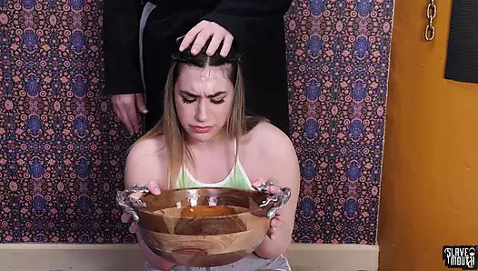 İtaatkarlar işeme fetişi başrolde Lexi Grey