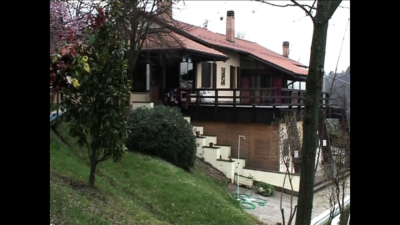 False verita' - (tam film kesilmemiş hd versiyonunda)