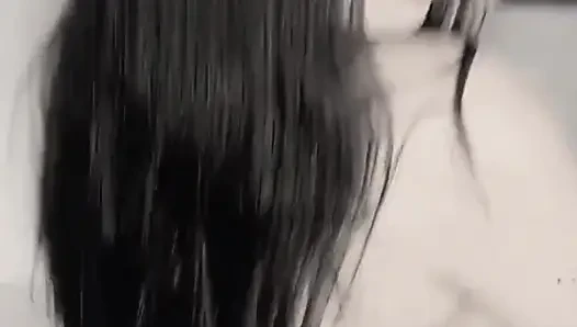 Ateşli büyük memeli büyük götlü latin gabi striptiz ve mastürbasyon