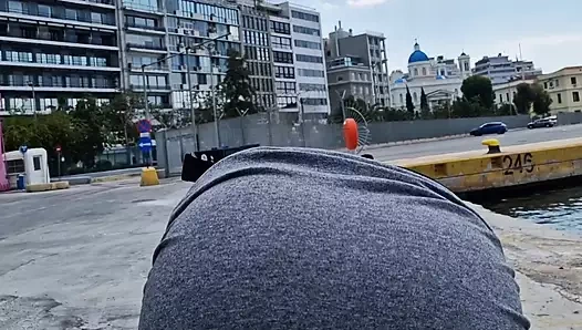 public flashing ass and pussy close up on bench
