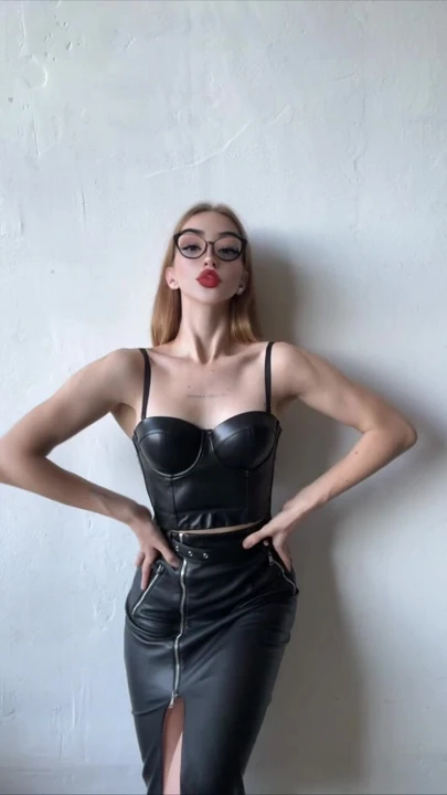 Горячий настоящий бицепс